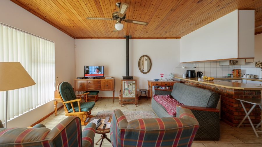 2 Bedroom Property for Sale in Napier Western Cape